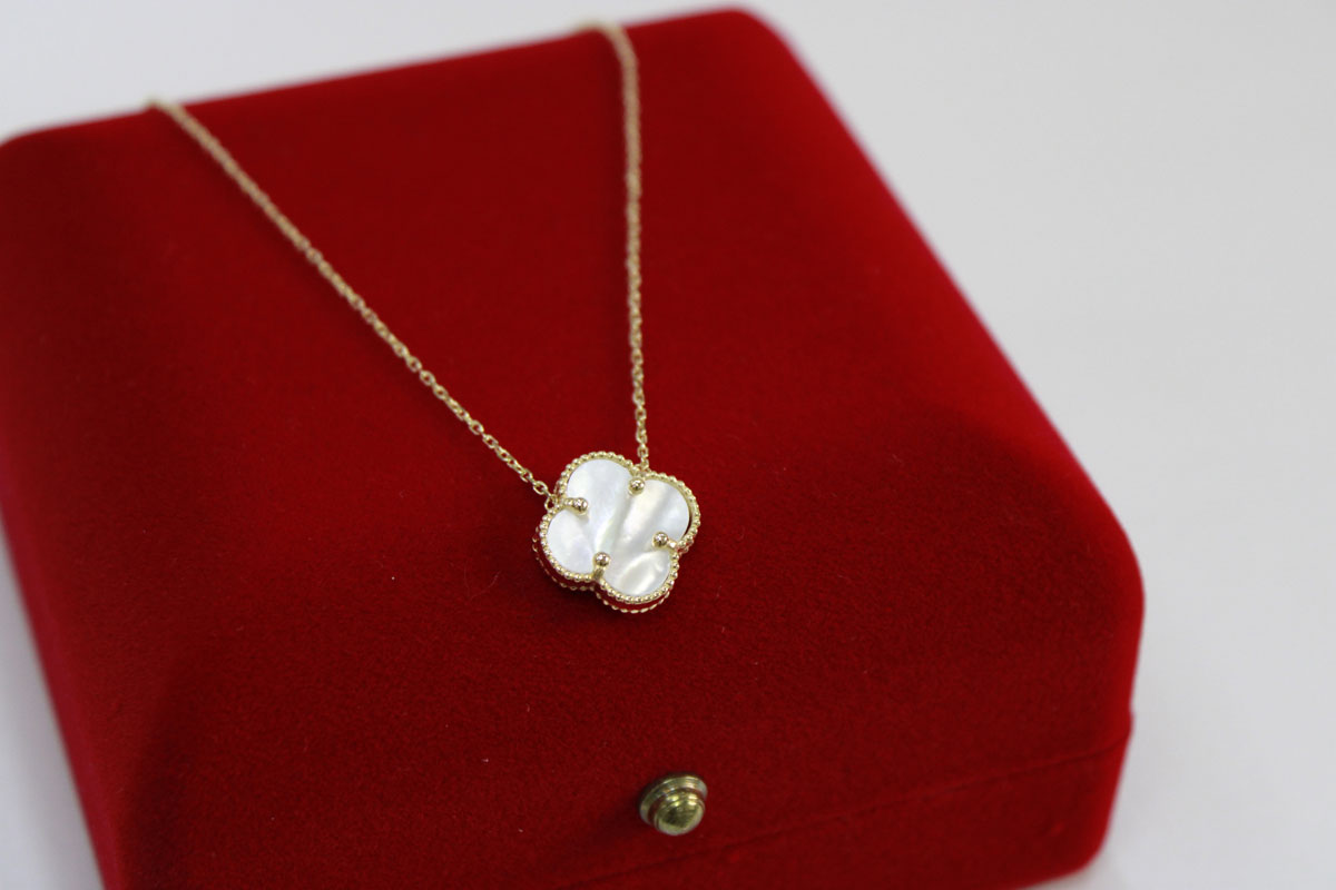 Дамско златно колие „Pearl Clover“ – 14К - Image 3